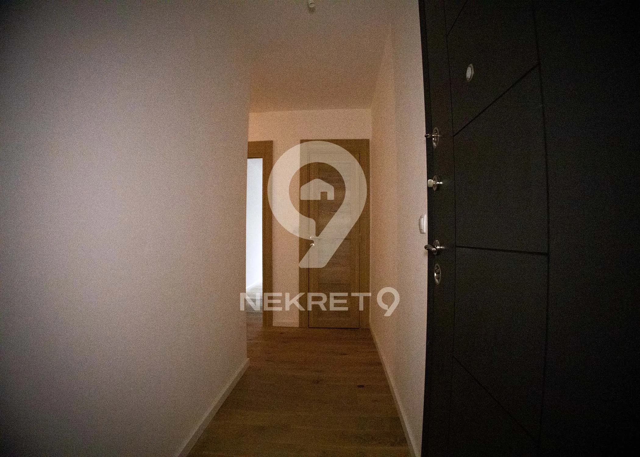STAN 85,66m2 CENTAR — 2