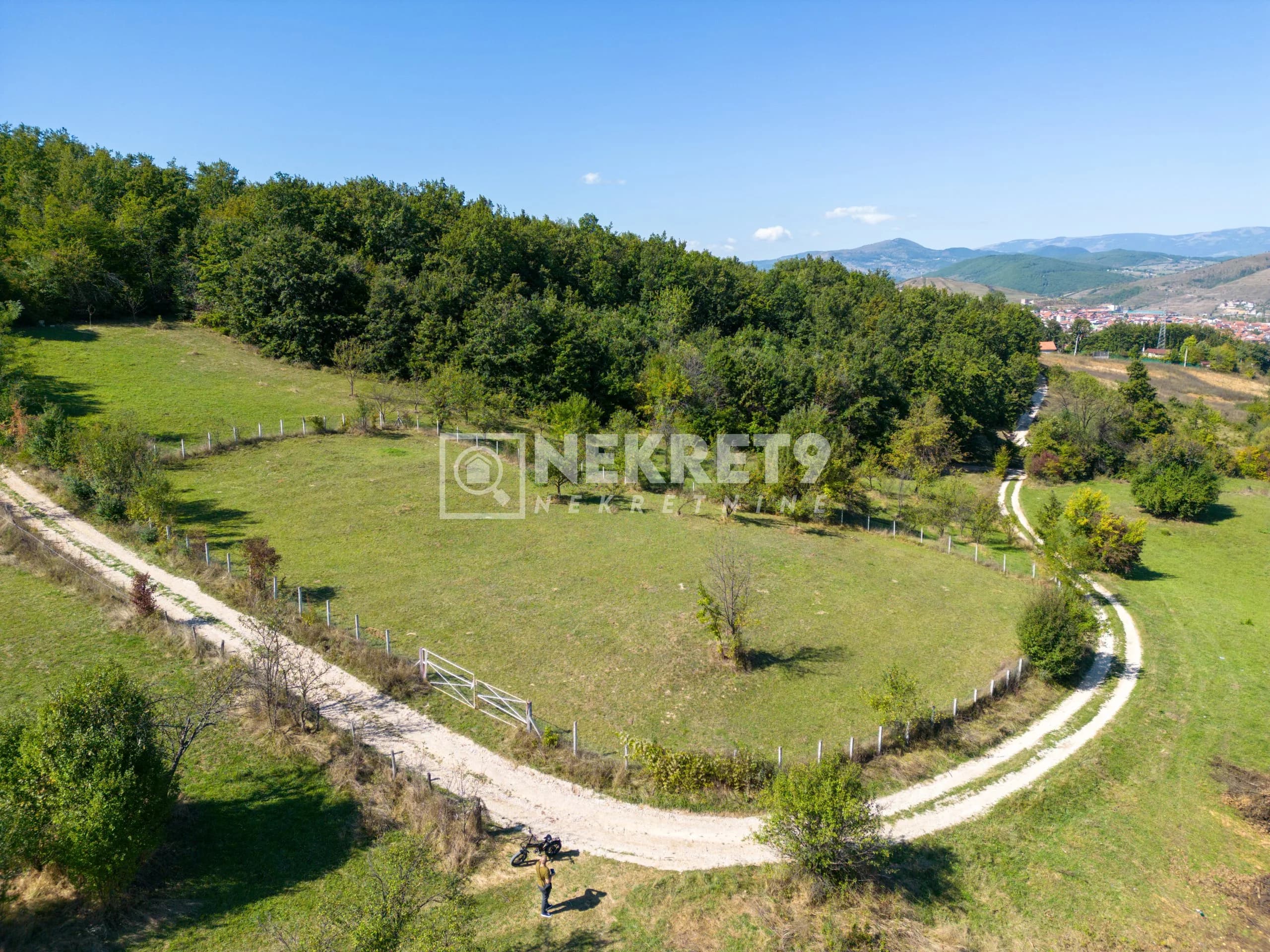 Plac 20 ari – Šutenovac, Novi Pazar — 2