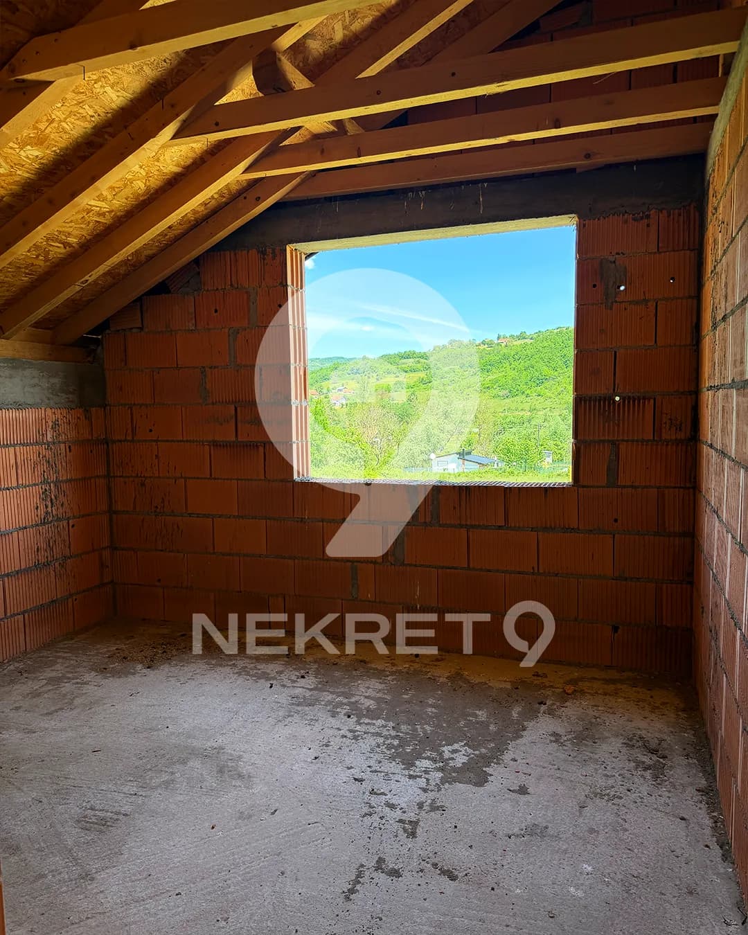 HOUSE 220m2 on 17.5 are DEŽEVA-CRNOVRŠANI — 10
