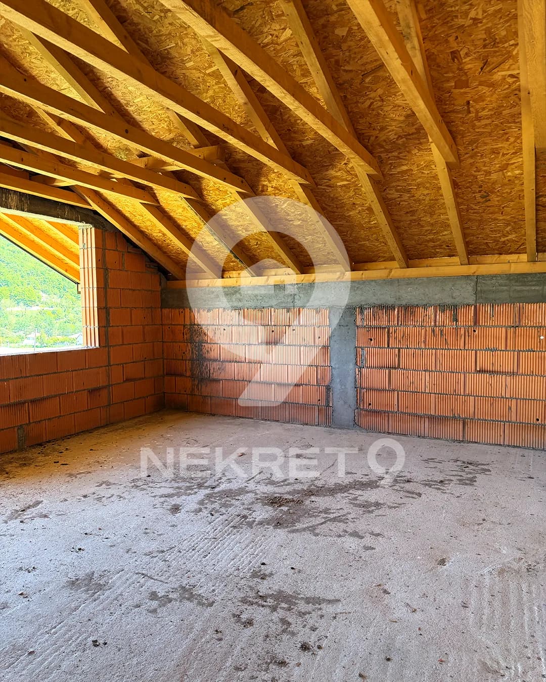 HOUSE 220m2 on 17.5 are DEŽEVA-CRNOVRŠANI — 9