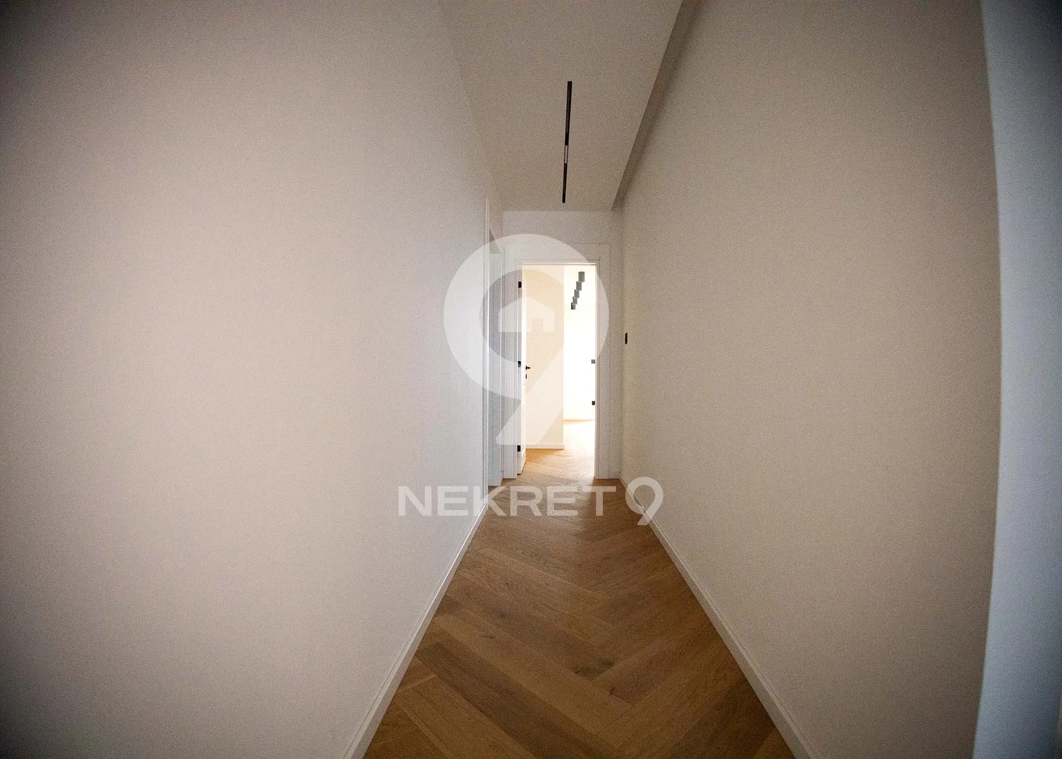 LUXURY PENTHOUSE 212m2 CENTER — 9