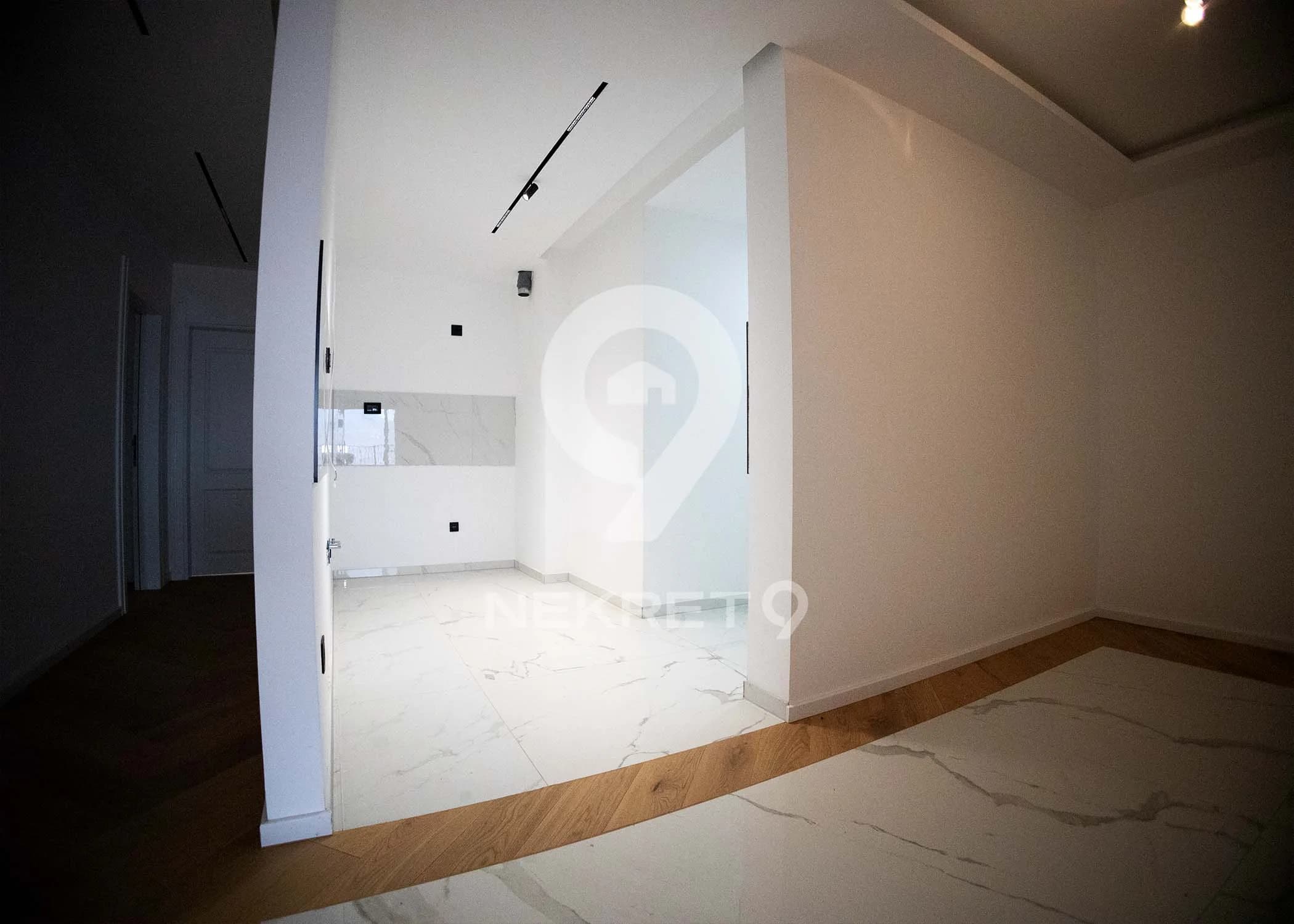 LUXURY PENTHOUSE 212m2 CENTER — 8