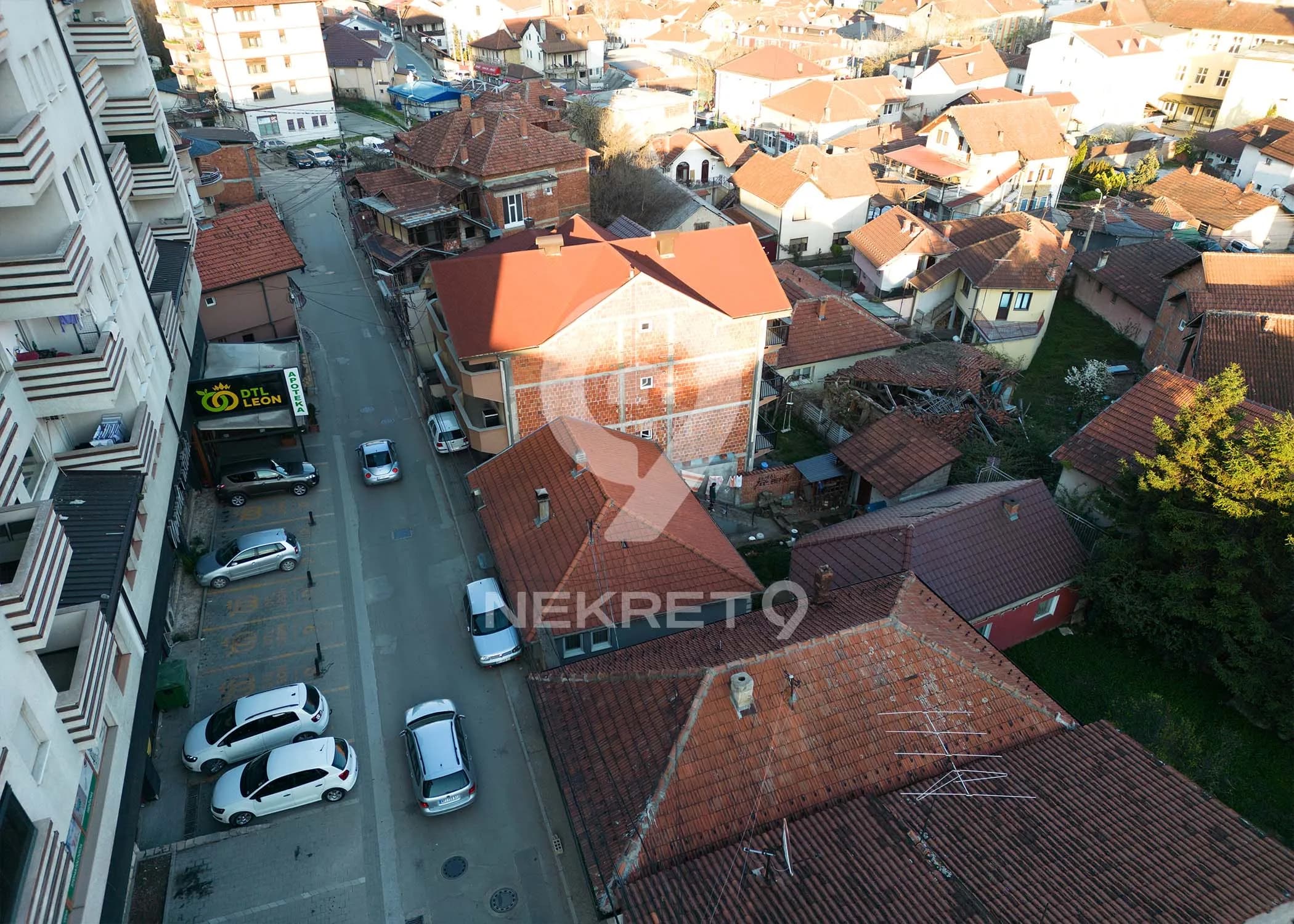 HOUSE TOP OF THE MARKET 100m2 on 1.68 are — 3